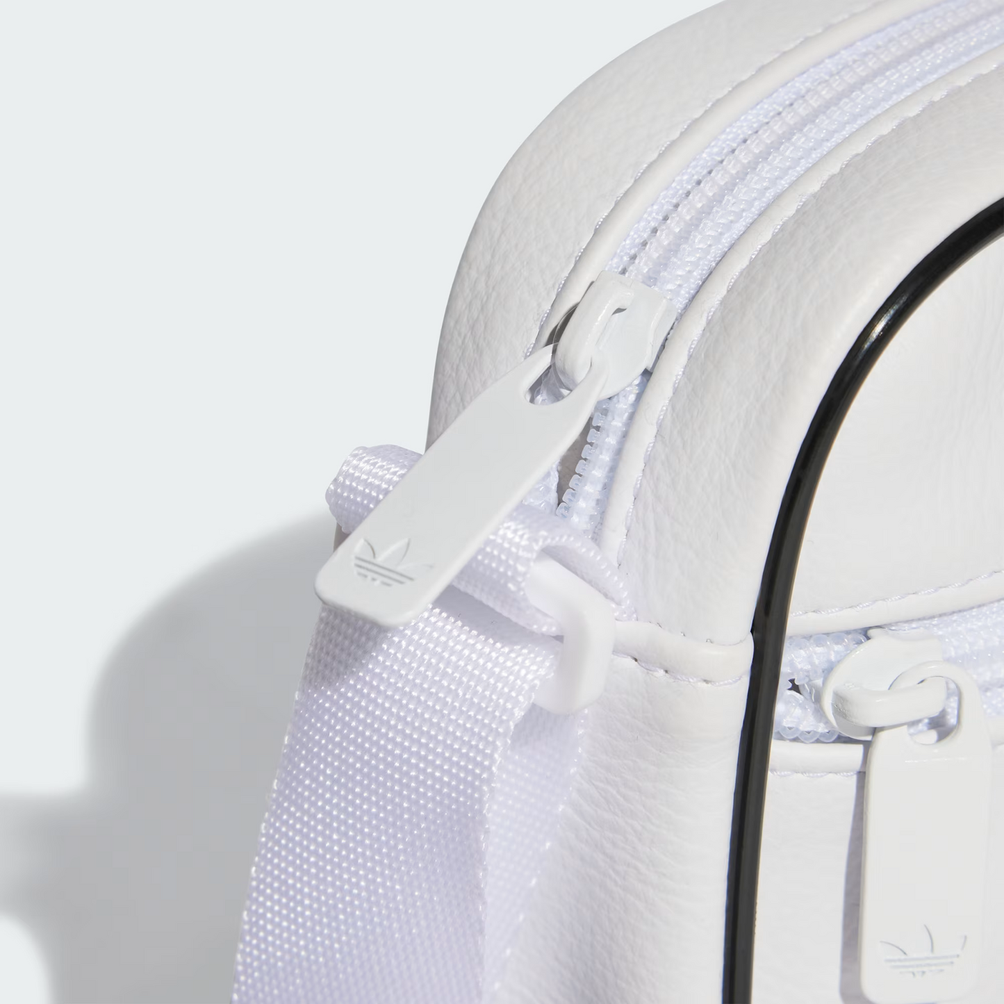 ADIDAS ADICOLOR CLASSIC MINI AIRLINER BAG