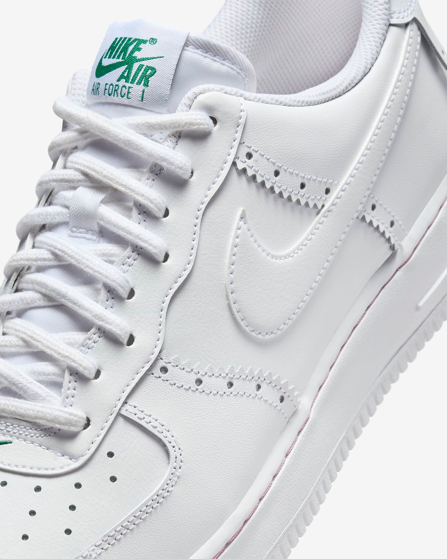 NIKE AIR FORCE 1 ‘07 LV8 Men