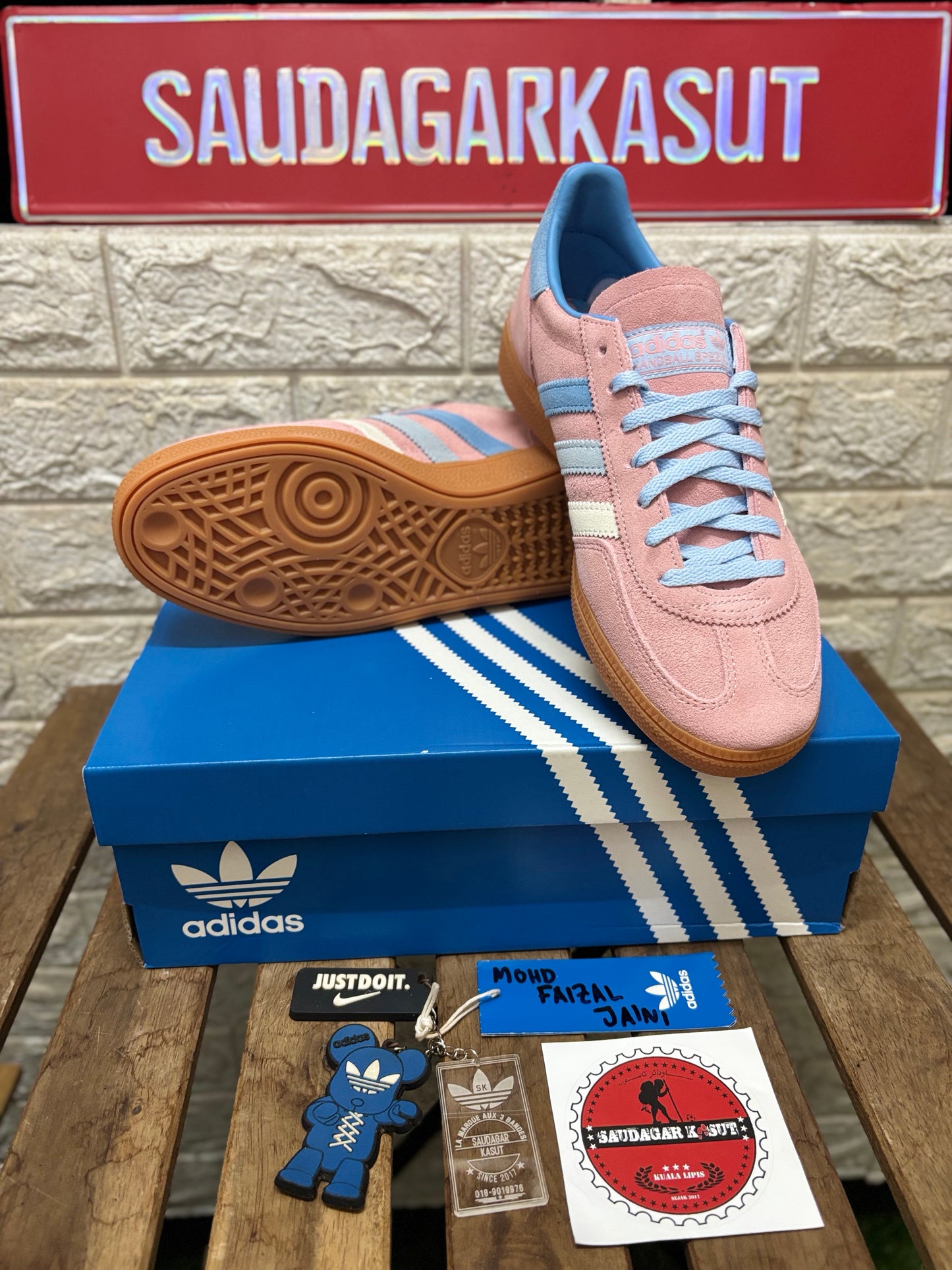 WMNS ADIDAS HANDBALL SPEZIAL