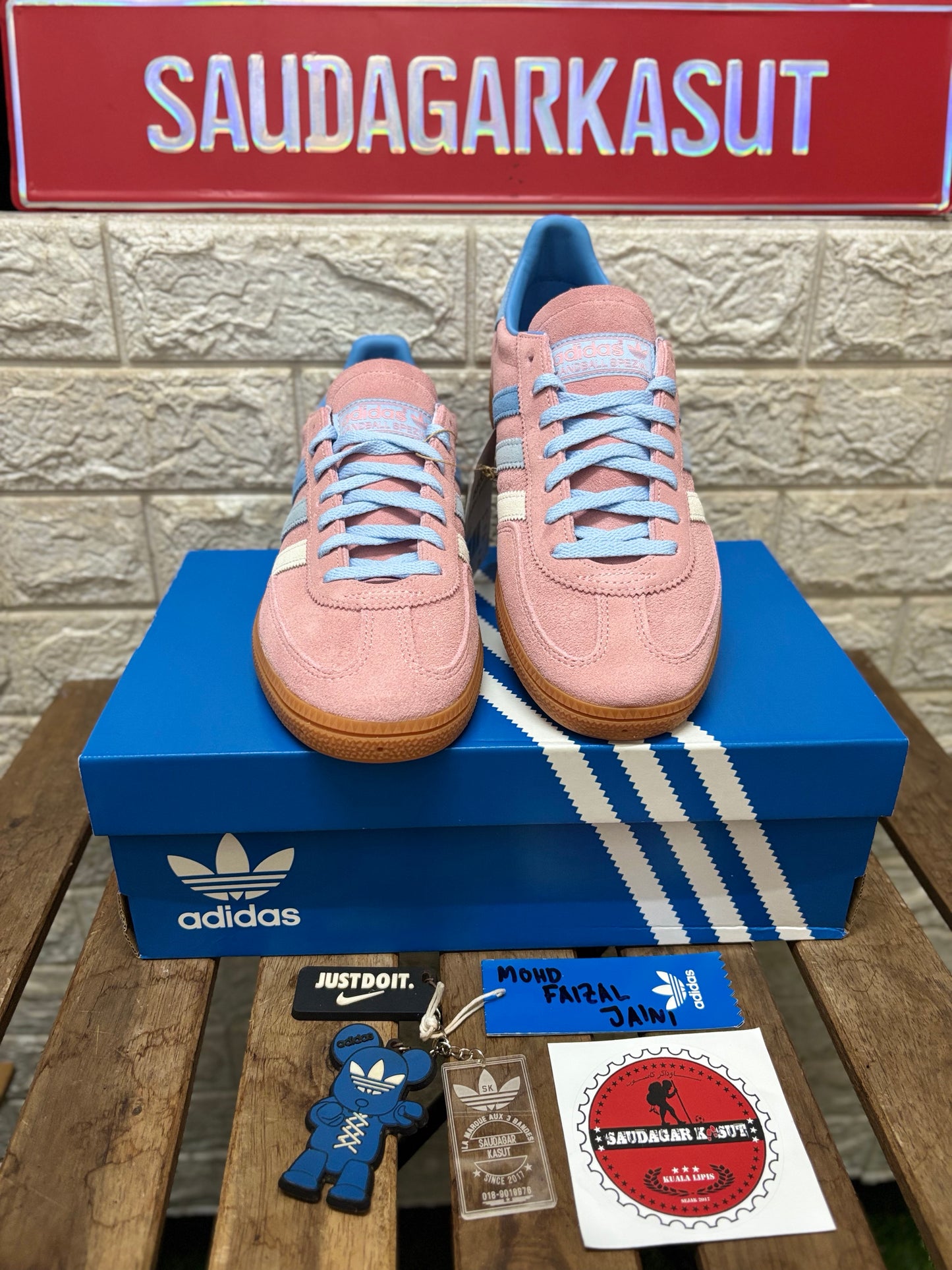 WMNS ADIDAS HANDBALL SPEZIAL
