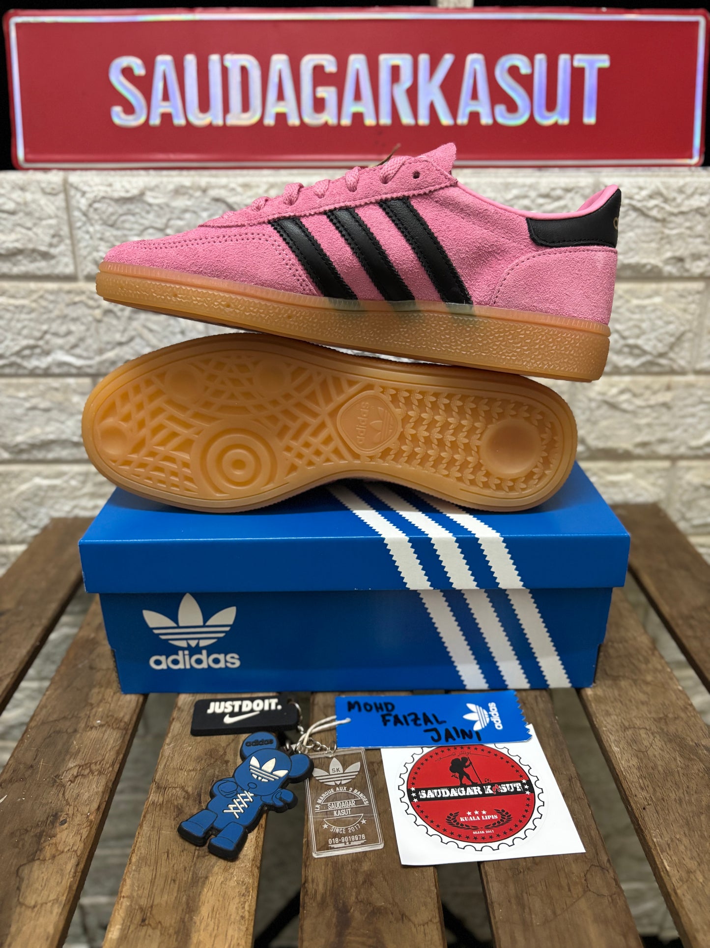 WMNS ADIDAS HANDBALL SPEZIAL