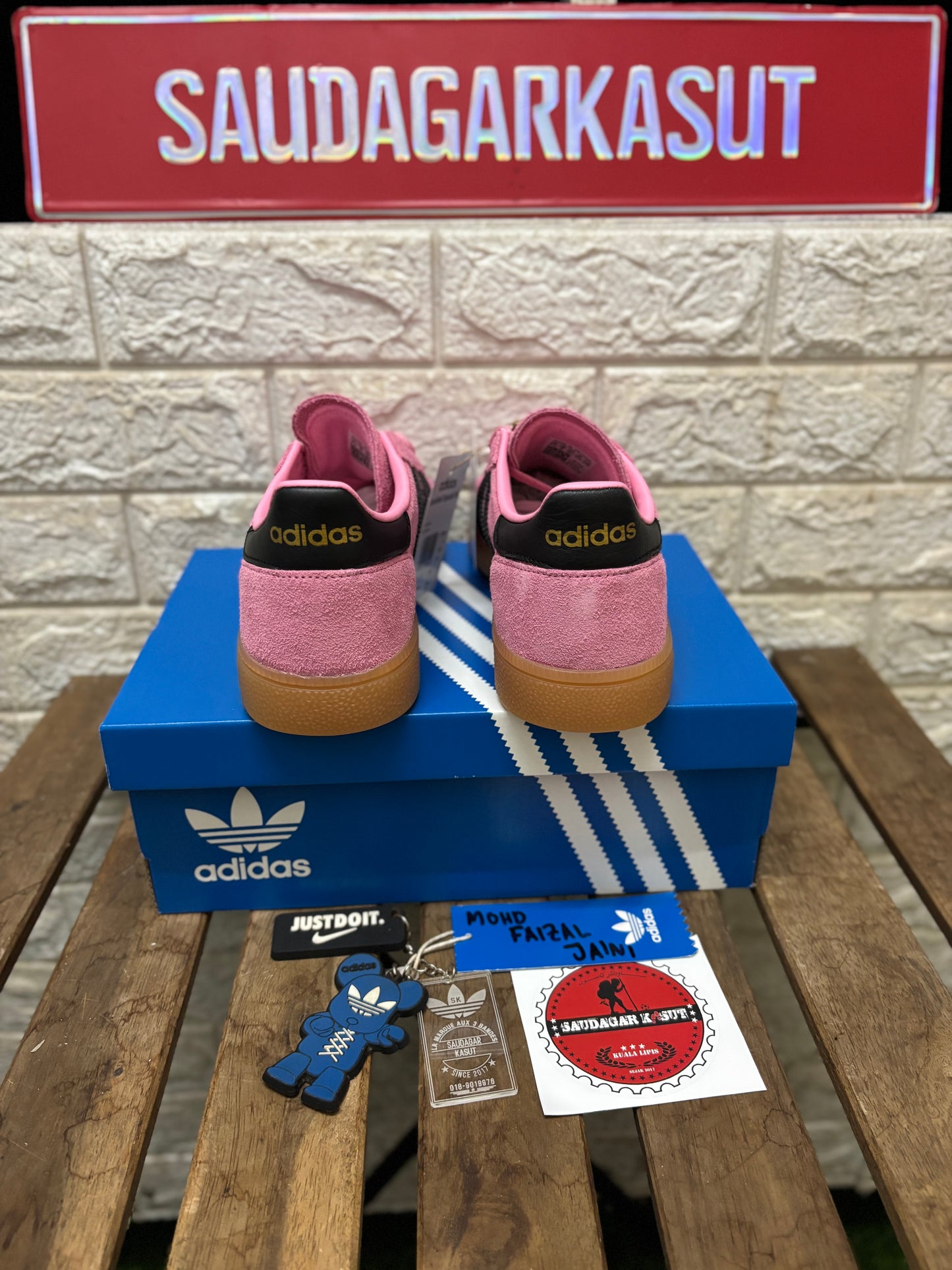 WMNS ADIDAS HANDBALL SPEZIAL