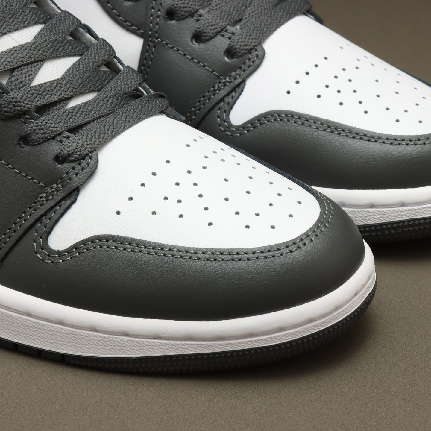 AIR JORDAN 1 LOW “Iron Grey” Men