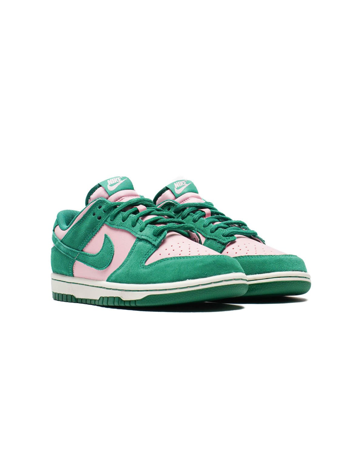 NIKE DUNK LOW RETRO SE “Pink Malachite”